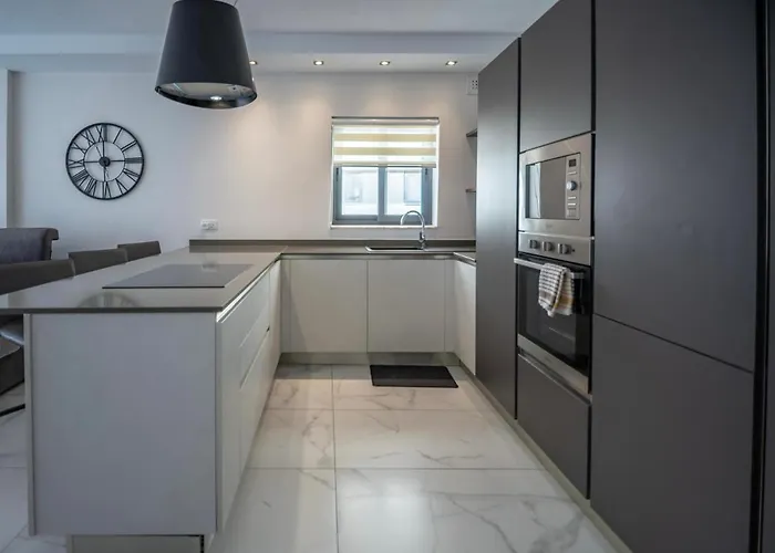 Seaside Luxury Apartamento St. Paul's Bay